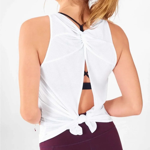 Fabletics twist‎ tie back white workout tank top small  sporty material - Picture 3 of 8